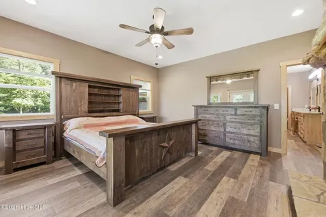154 Blueberry Hill Hayesville NC 28904