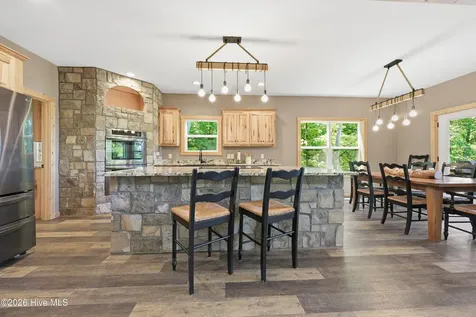 154 Blueberry Hill Hayesville NC 28904