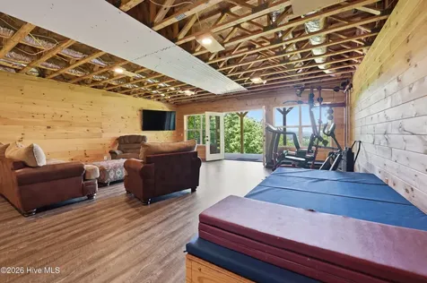 154 Blueberry Hill Hayesville NC 28904