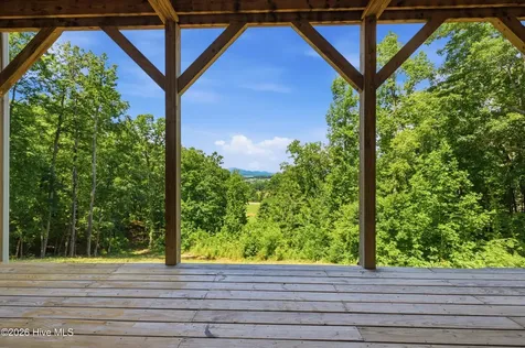 154 Blueberry Hill Hayesville NC 28904