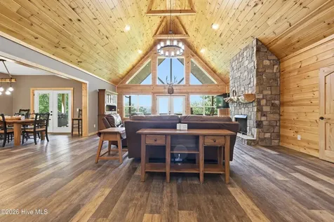 154 Blueberry Hill Hayesville NC 28904
