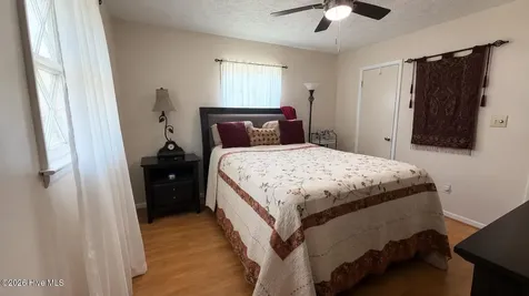 11541 Pinecroft Street Laurinburg NC 28352