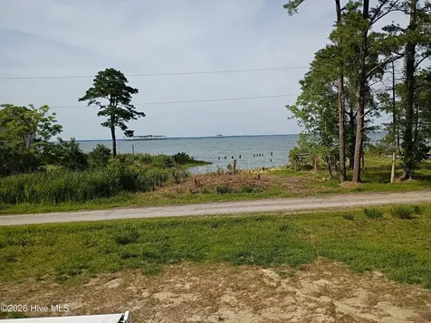 154 Strawhorn Creek Road Aurora NC 27806