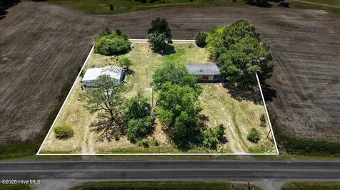 42 Collie Road Castalia NC 27816
