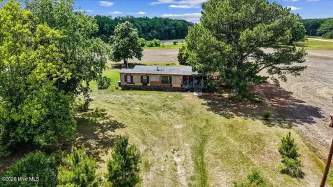 42 Collie Road Castalia NC 27816