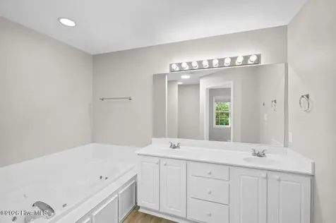 4240 Williamsbrook Lane Greenville NC 27858