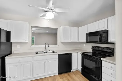4240 Williamsbrook Lane Greenville NC 27858