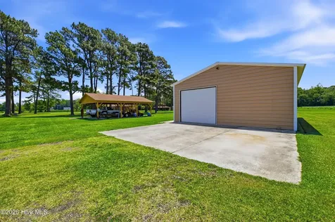 2665 Us Highway 117 Burgaw NC 28425