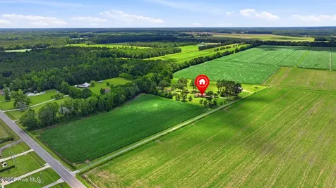 2665 Us Highway 117 Burgaw NC 28425