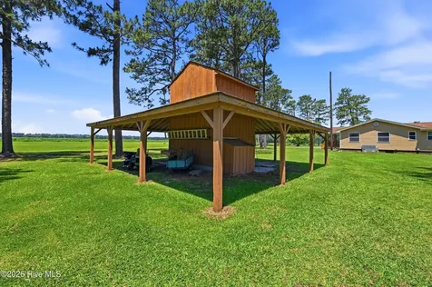 2665 Us Highway 117 Burgaw NC 28425