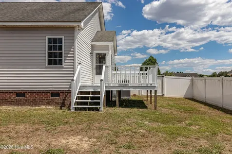 7712 La Finca Road Elm City NC 27822