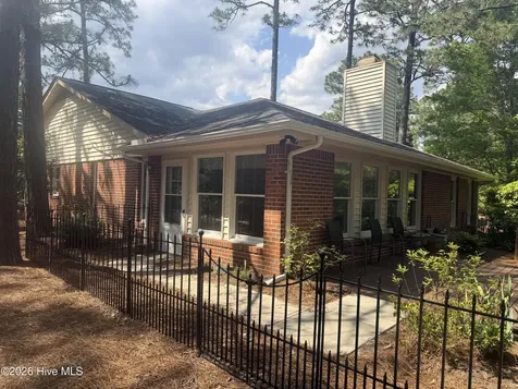 120 Robin Lane Pinehurst NC 28374