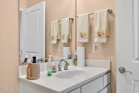 221 Woodlands Way Calabash NC 28467