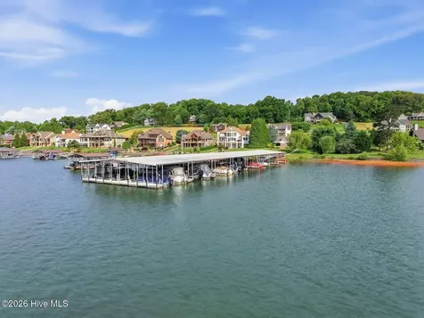 25 Mcintosh Circle Hayesville NC 28904