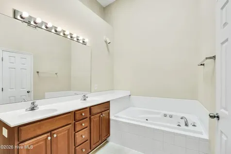 3907 River Front Place Wilmington NC 28412