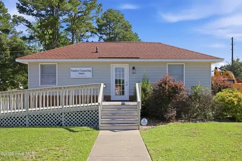 1102 Brown Street Washington NC 27889