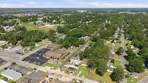 1102 Brown Street Washington NC 27889