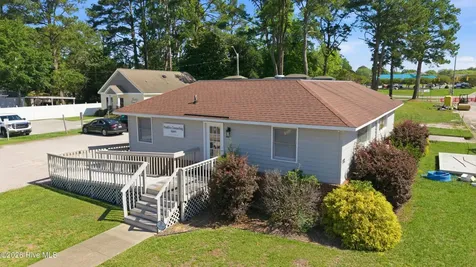 1102 Brown Street Washington NC 27889