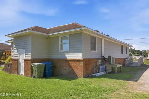 1102 Brown Street Washington NC 27889