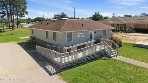 1102 Brown Street Washington NC 27889