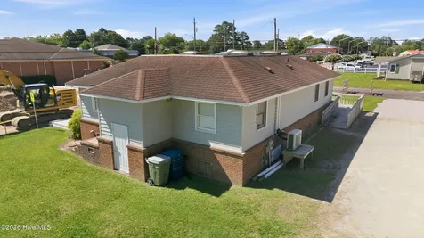 1102 Brown Street Washington NC 27889