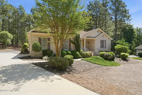 105 Woodall Court West End NC 27376