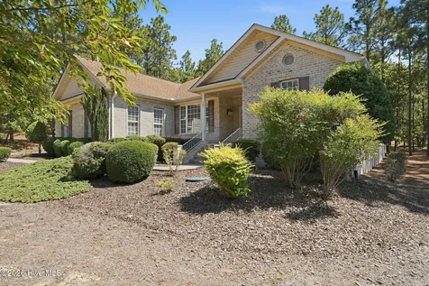 105 Woodall Court West End NC 27376