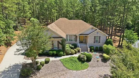 105 Woodall Court West End NC 27376