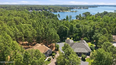 105 Woodall Court West End NC 27376
