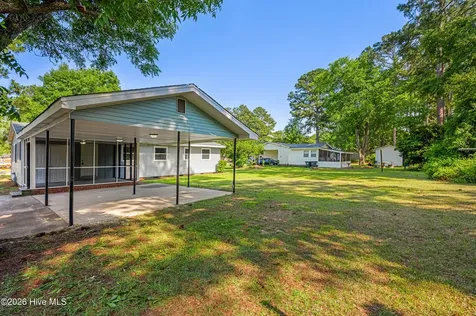 317 N Wright Street Raeford NC 28376