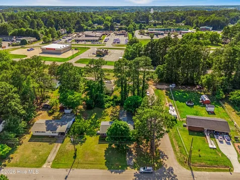317 N Wright Street Raeford NC 28376