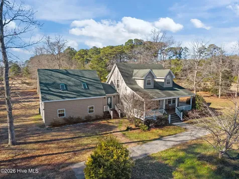 108 Young Rider Lane Grandy NC 27939