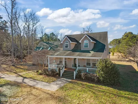 108 Young Rider Lane Grandy NC 27939