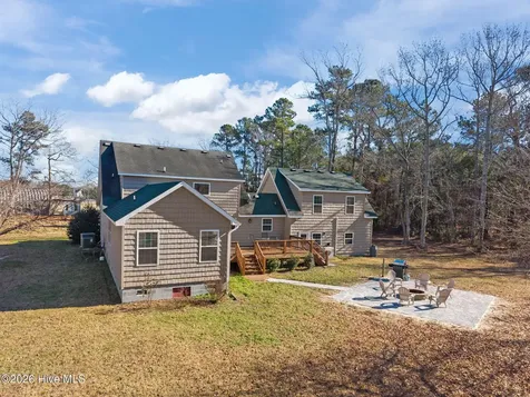 108 Young Rider Lane Grandy NC 27939
