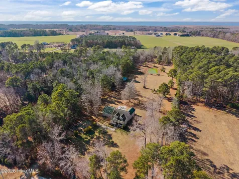 108 Young Rider Lane Grandy NC 27939
