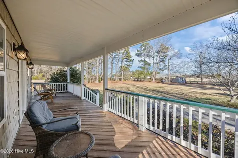 108 Young Rider Lane Grandy NC 27939
