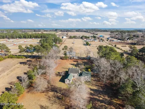 108 Young Rider Lane Grandy NC 27939