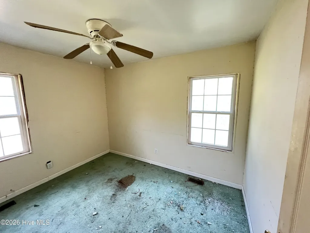 121 Forest Place Aberdeen NC 28315