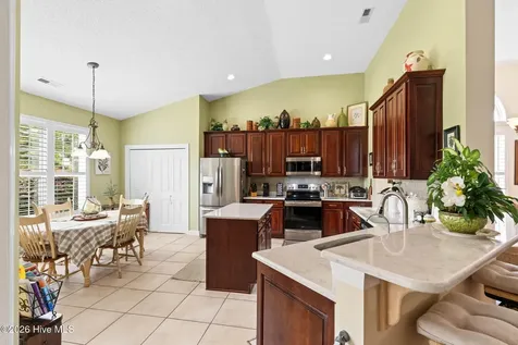 938 Meadowlands Trail NW Calabash NC 28467