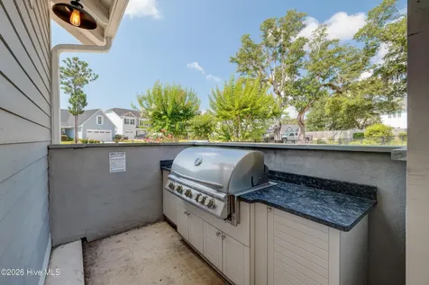 52 Violetear Ridge Hampstead NC 28443
