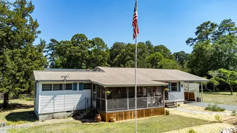 1306 Slick Hill Road Edenton NC 27932