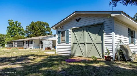 1306 Slick Hill Road Edenton NC 27932