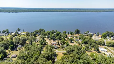 1306 Slick Hill Road Edenton NC 27932