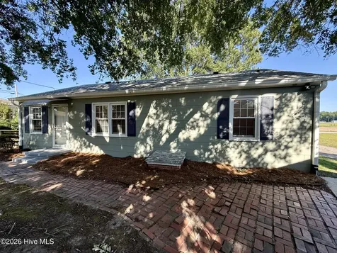 161 Walhurst Avenue Chocowinity NC 27817