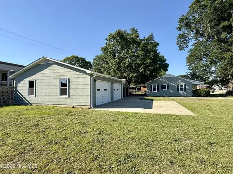 161 Walhurst Avenue Chocowinity NC 27817