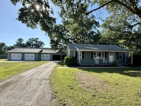 161 Walhurst Avenue Chocowinity NC 27817