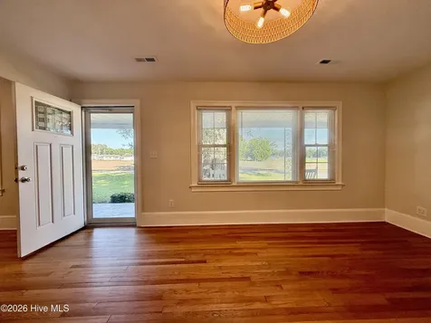 161 Walhurst Avenue Chocowinity NC 27817