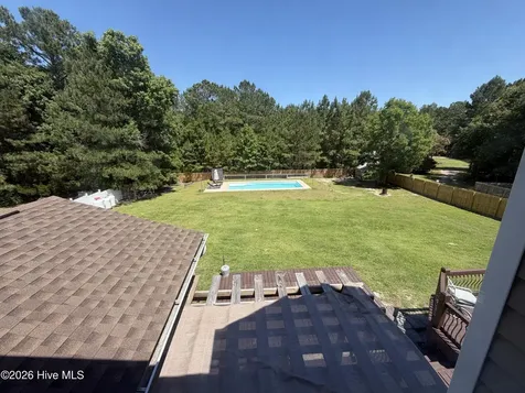 209 Middle Ridge Drive Hubert NC 28539