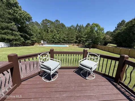 209 Middle Ridge Drive Hubert NC 28539