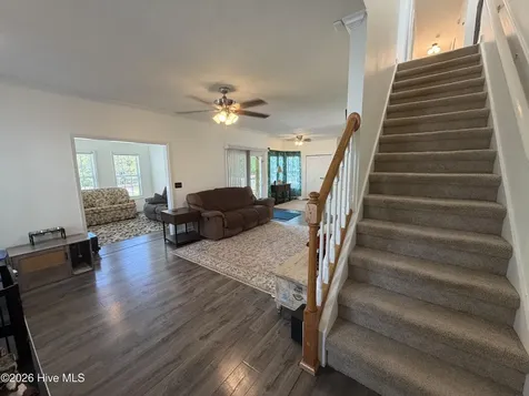 209 Middle Ridge Drive Hubert NC 28539